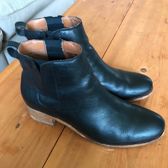 kork ease mindo bootie